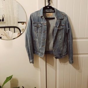•Gap Limited Edition denim jacket•